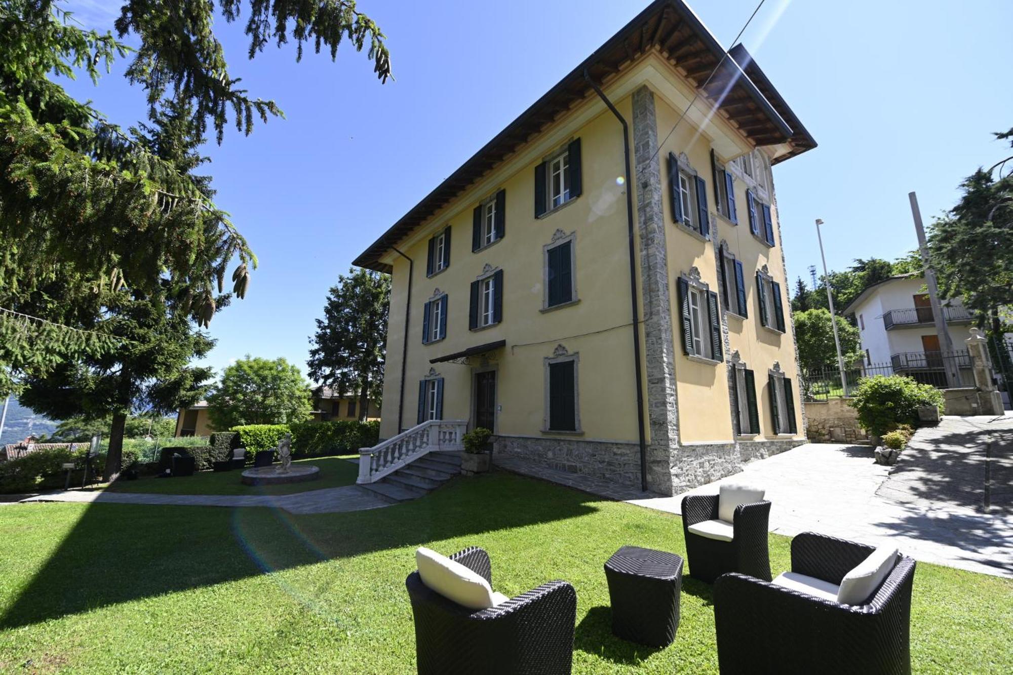 Residenza Villa Maria Roncola Dış mekan fotoğraf